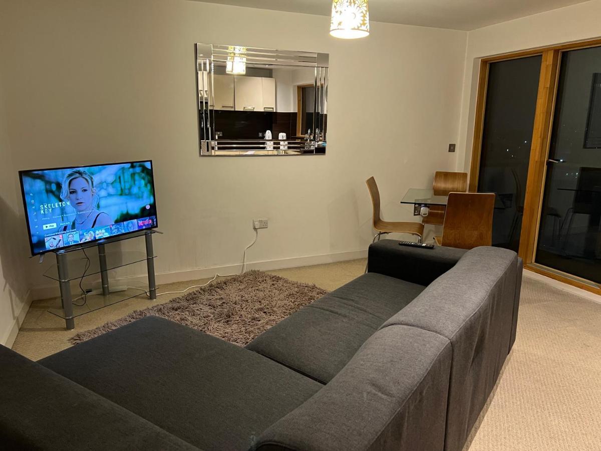 Bigkings Stylish 2 Bedroom Apartment With Free On Street Parking Manchester Exterior foto